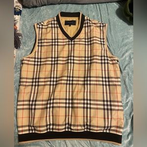Burberry Golf Vest Men’s Beige Black Plaid Lightweight